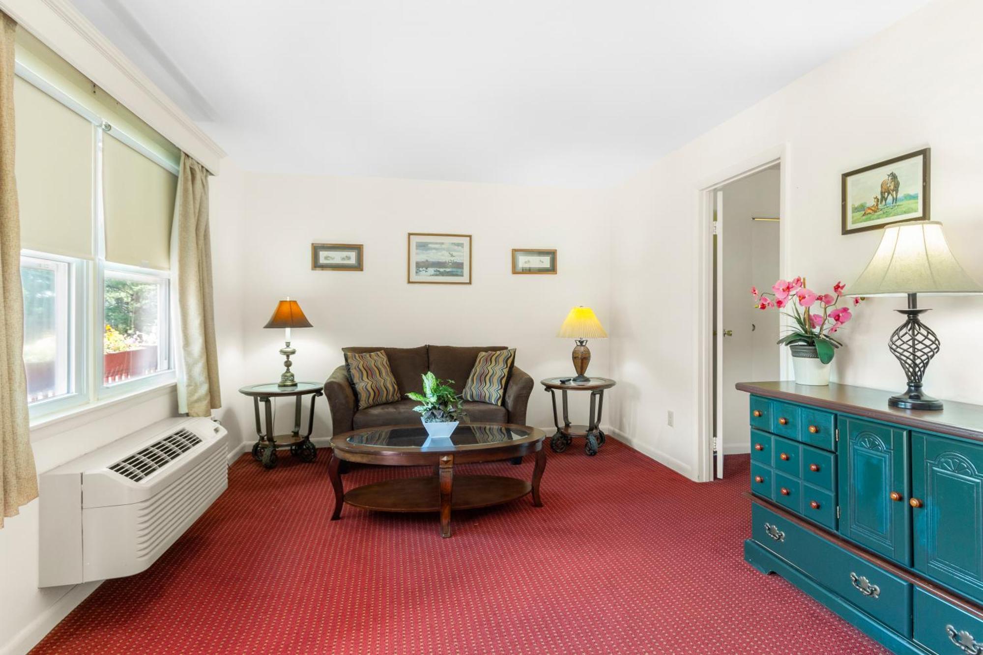 Blue Spruce Inn & Suites Valatie Εξωτερικό φωτογραφία