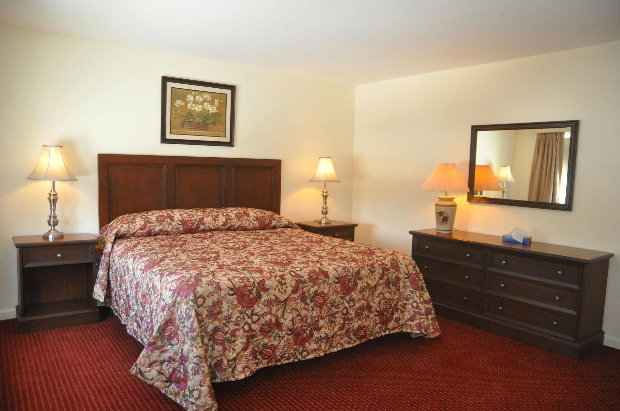 Blue Spruce Inn & Suites Valatie Εξωτερικό φωτογραφία